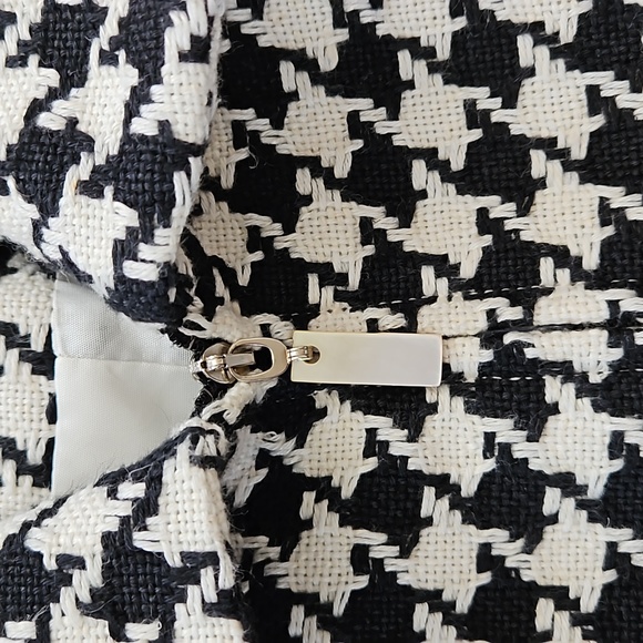 Jacket - Picture 3 of 4